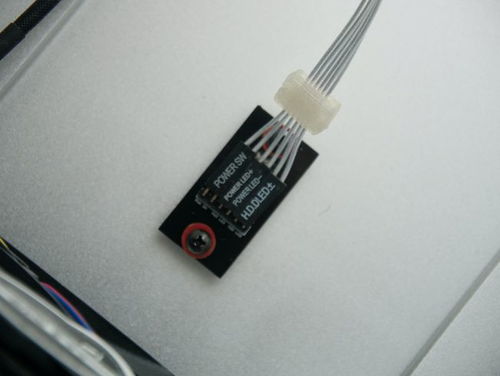 心心念念的ITX裝機 老電腦換新房的線材藝術